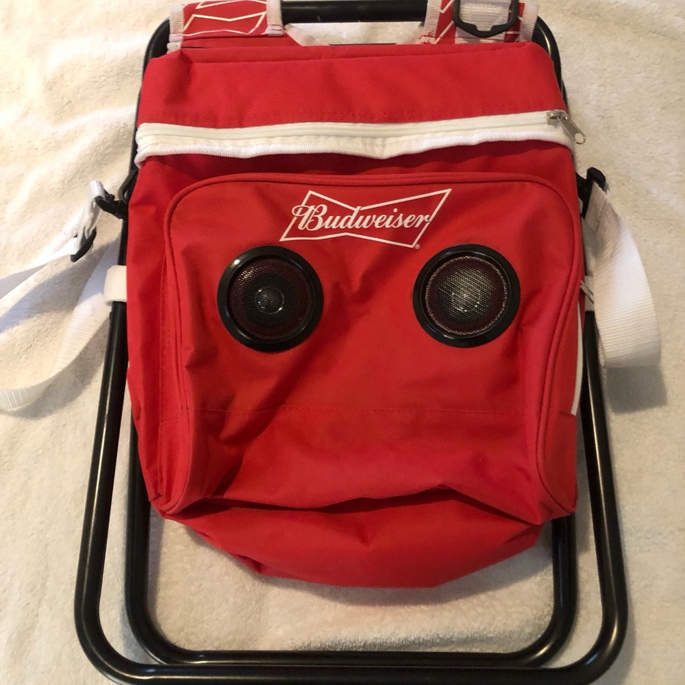NIB Budweiser Bluetooth Wireless Speaker Folding Cooler Chair 24 Can Capacity